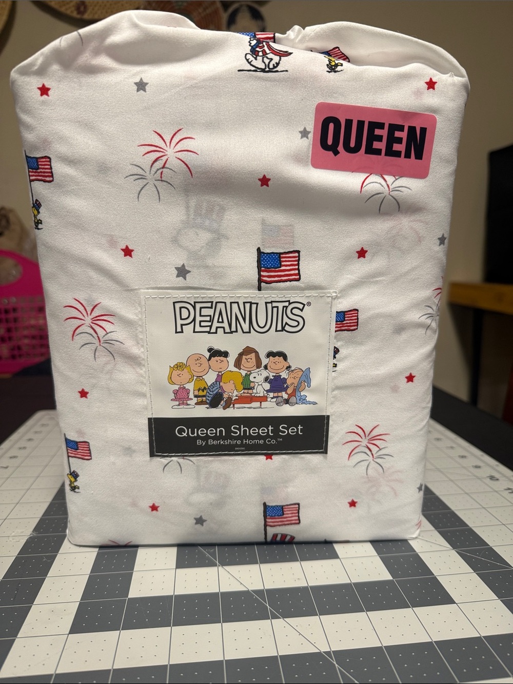 Peanuts Queen Sheet Set in White with Red, Blue, USA Patriotic